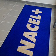 Tapis avec logo entreprise | Nacel +